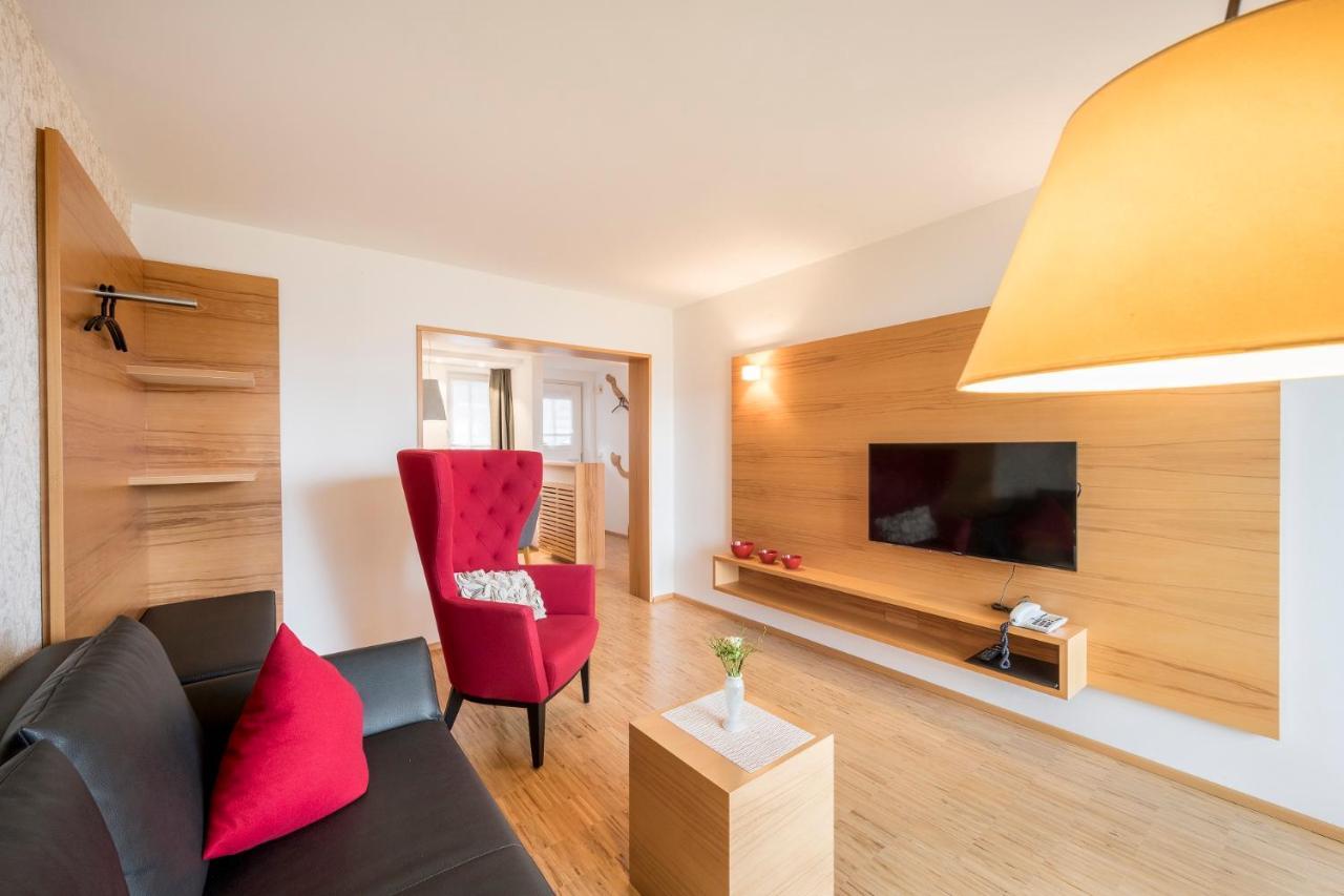 Appartementhotel Roehrenbach Именстад ам Бодензе Екстериор снимка