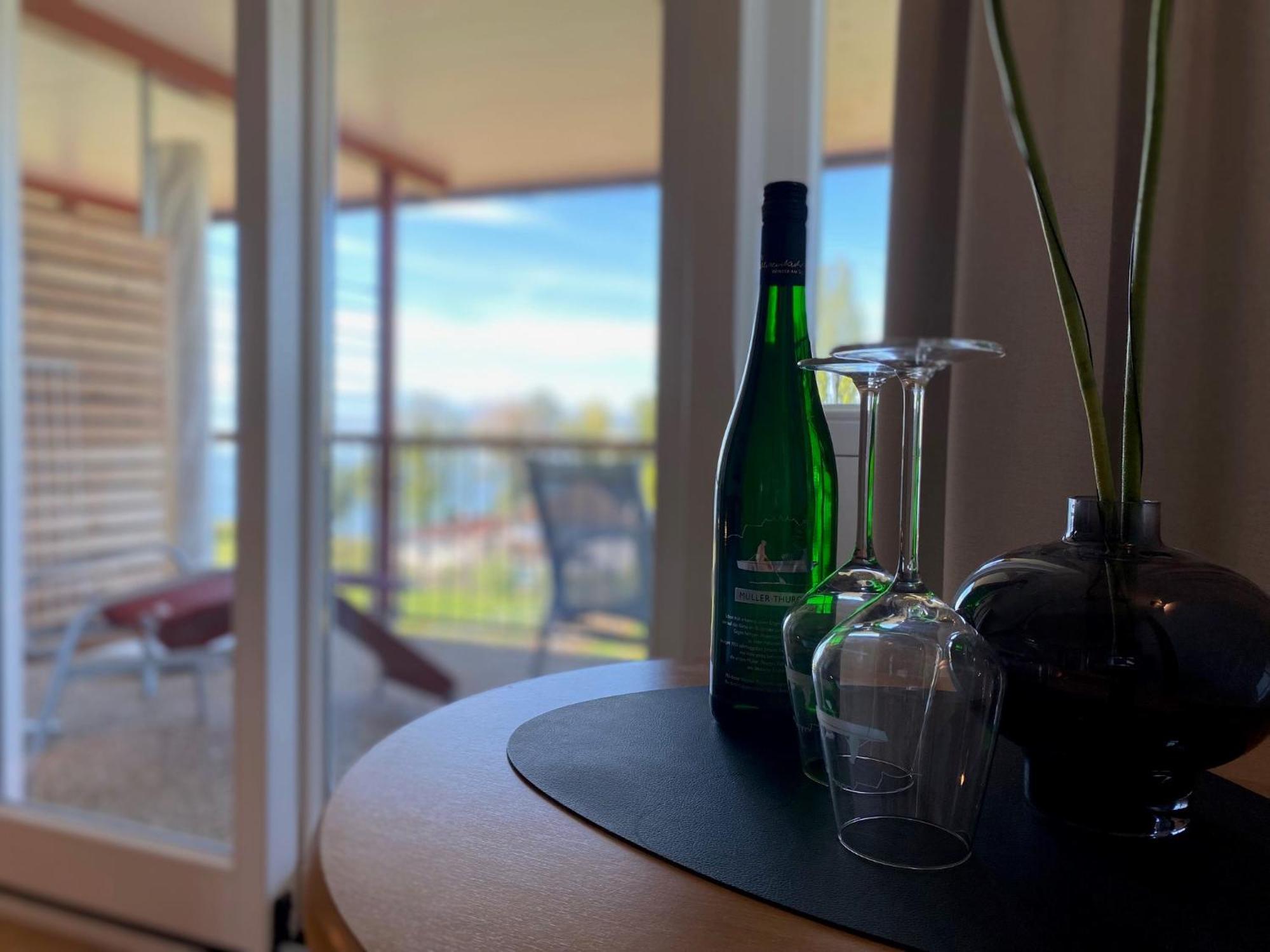 Appartementhotel Roehrenbach Именстад ам Бодензе Екстериор снимка